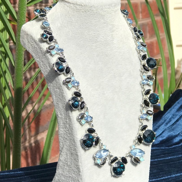 VERA WANG MIDNIGHT BLUE Statement Necklace - Picture 6 of 8